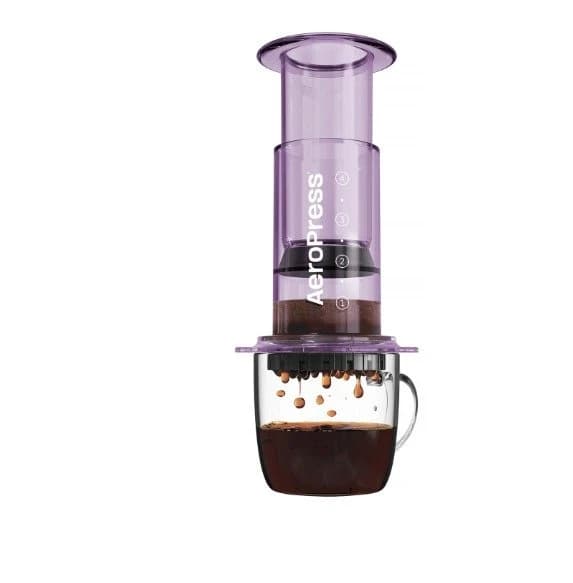 ماكينة صنع القهوة AeroPress باللون الأرجواني الشفاف
